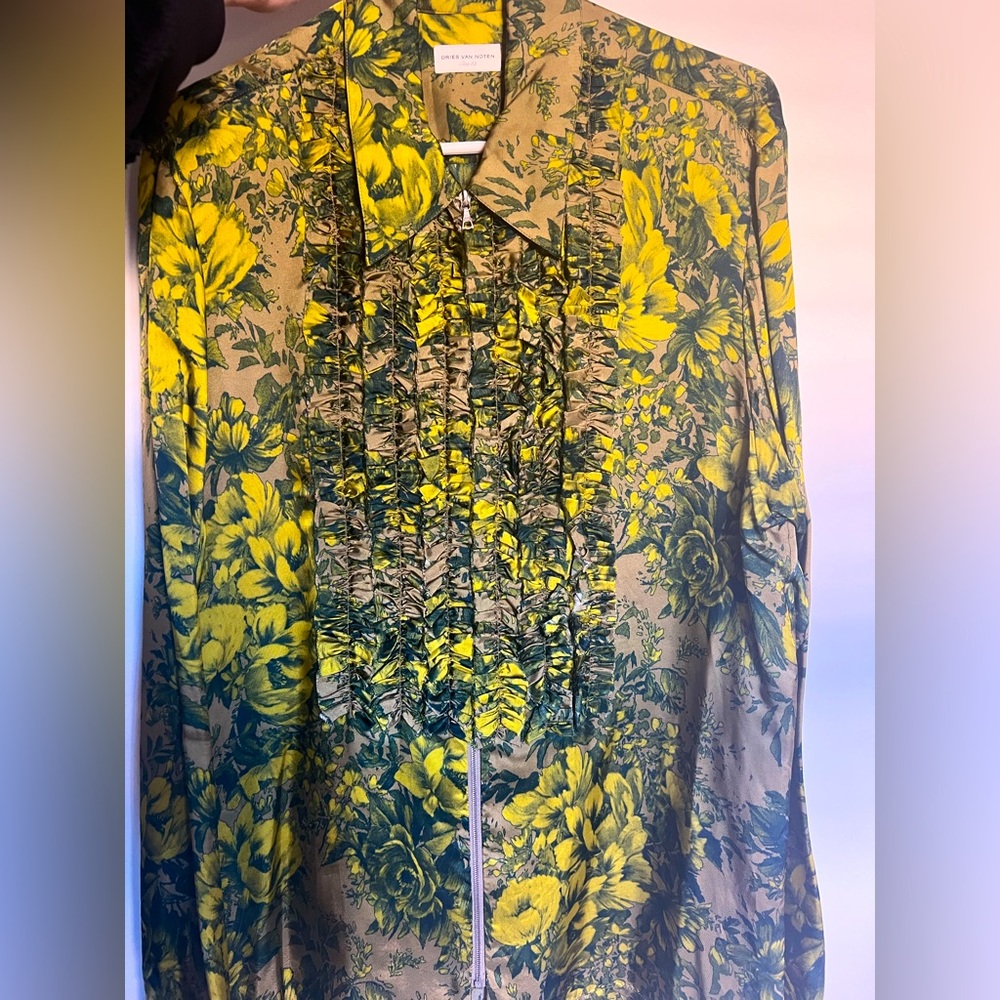 Dries Van Noten long sleeve silky ruffled shirt with zipper front. Size 52